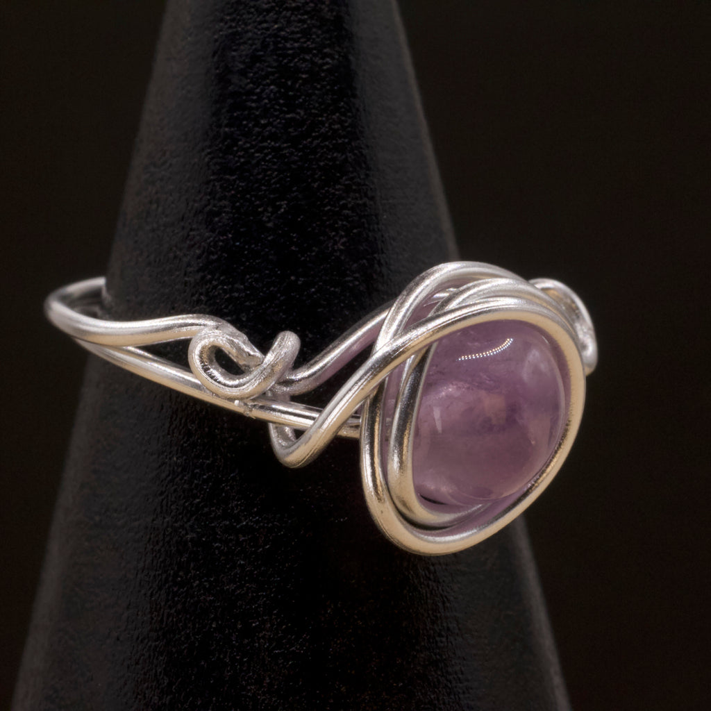 Anello in ametista lavanda | intreccio argento chiaro