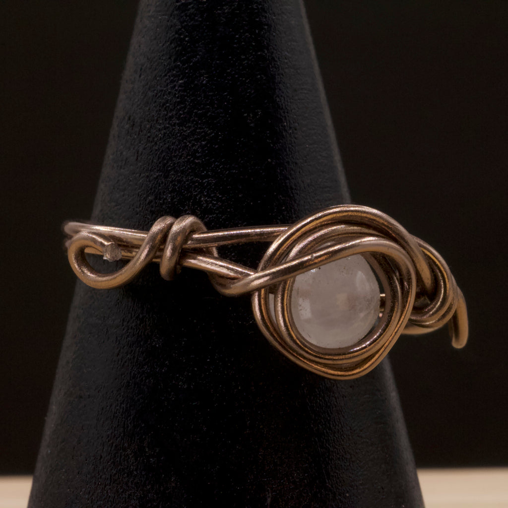 Anello in quarzo rosa | rame intrecciato