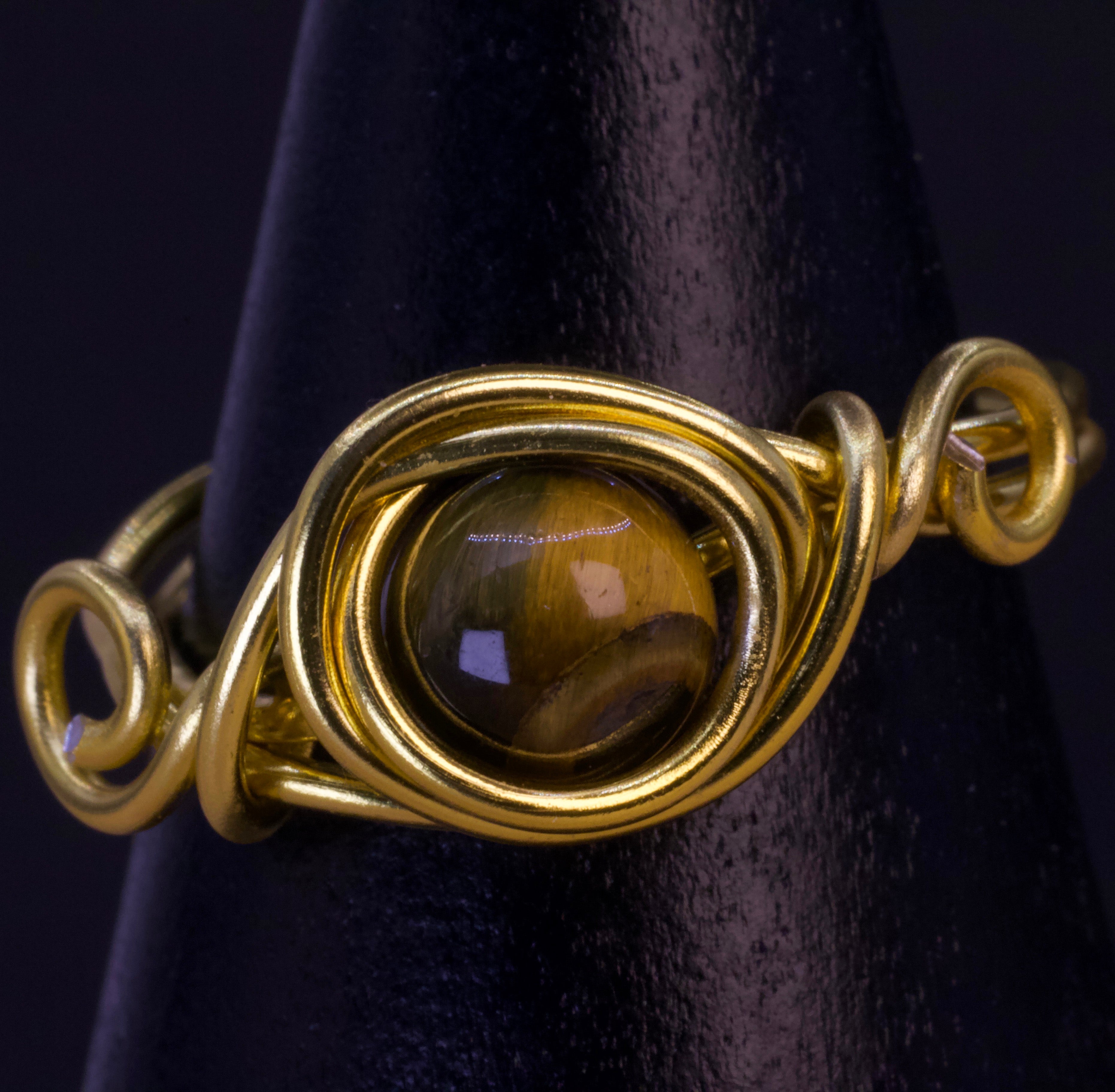 Anello in occhio di tigre