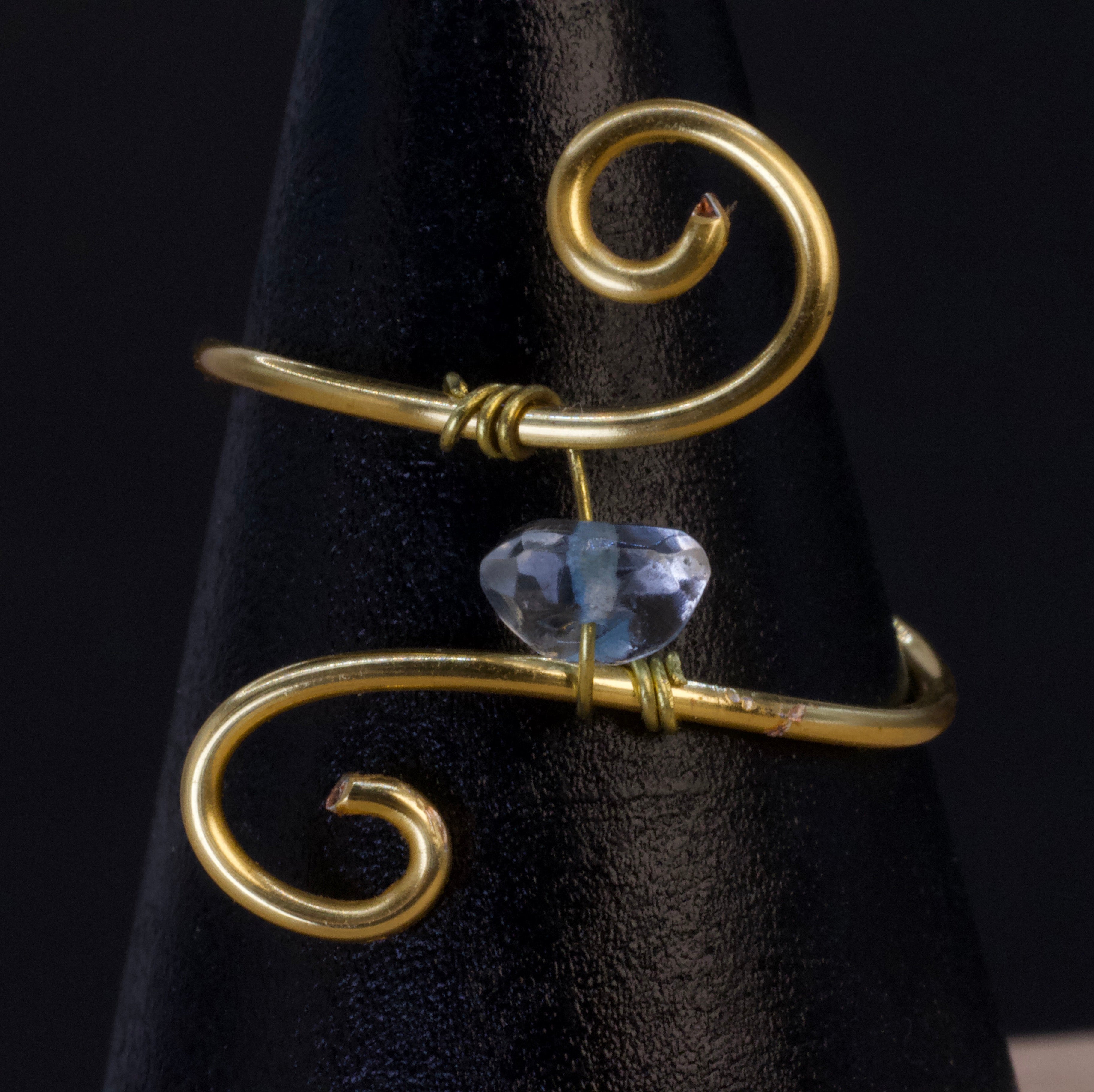 Anello in tanzanite | spirale di intuizione