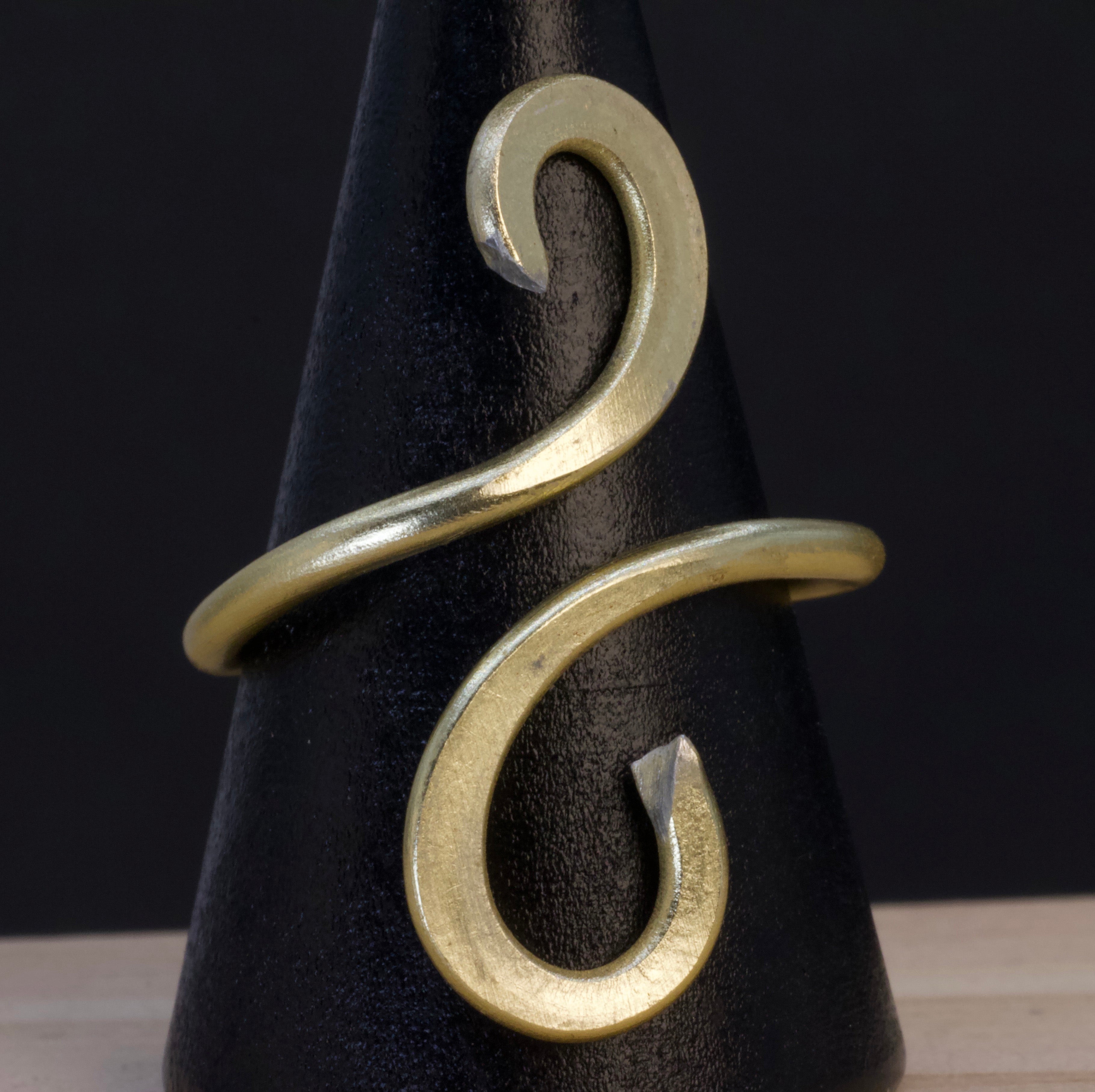 Anello Spirale Dorata | alluminio anallergico regolabile